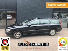Volvo V70 - 2.4 140pk * trekhaak/inruilkoopje