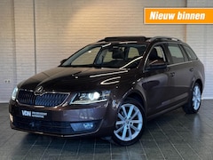 Skoda Octavia Combi - 1.2 TSI Greentech Elegance Business Trekhaak Pano Navi Cruise