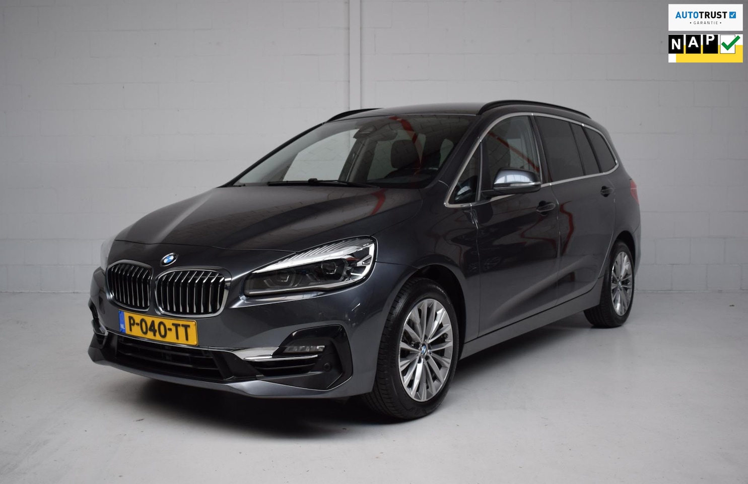BMW 2-serie Gran Tourer - 216i 7persoons. Business Edition Plus ORG.NED / LEER / TREKHAAK / CAMERA / NAP / SFEERVERL - AutoWereld.nl