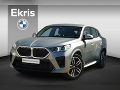 BMW X2 - sDrive20i M Sportpakket 19'' / Comfort Access / Stoelverwarming / Adaptieve LED koplampen