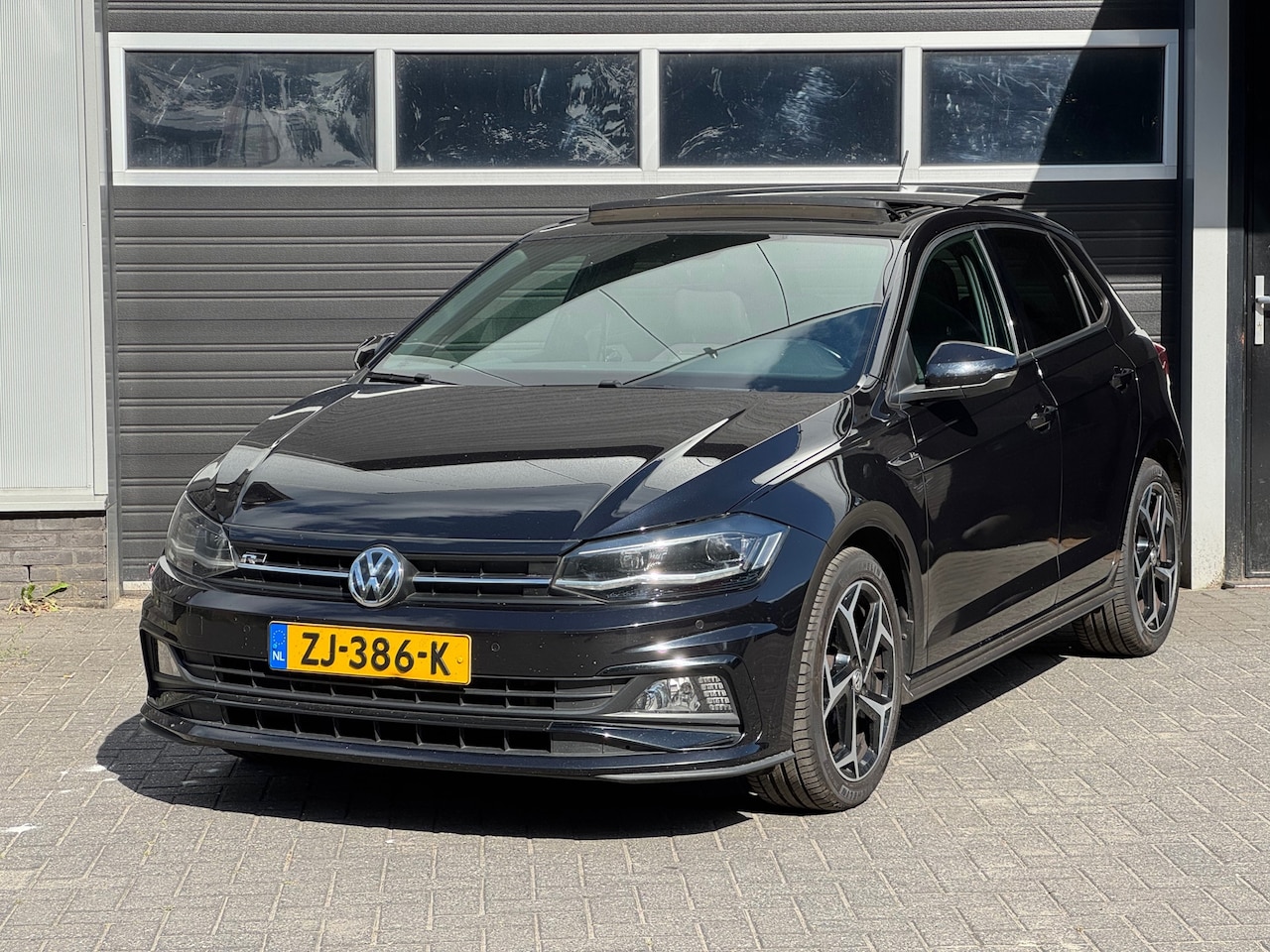 Volkswagen Polo - 1.0 TSI R Line vol opties PANO CAM XENON PDC DEALER ONDERH - AutoWereld.nl