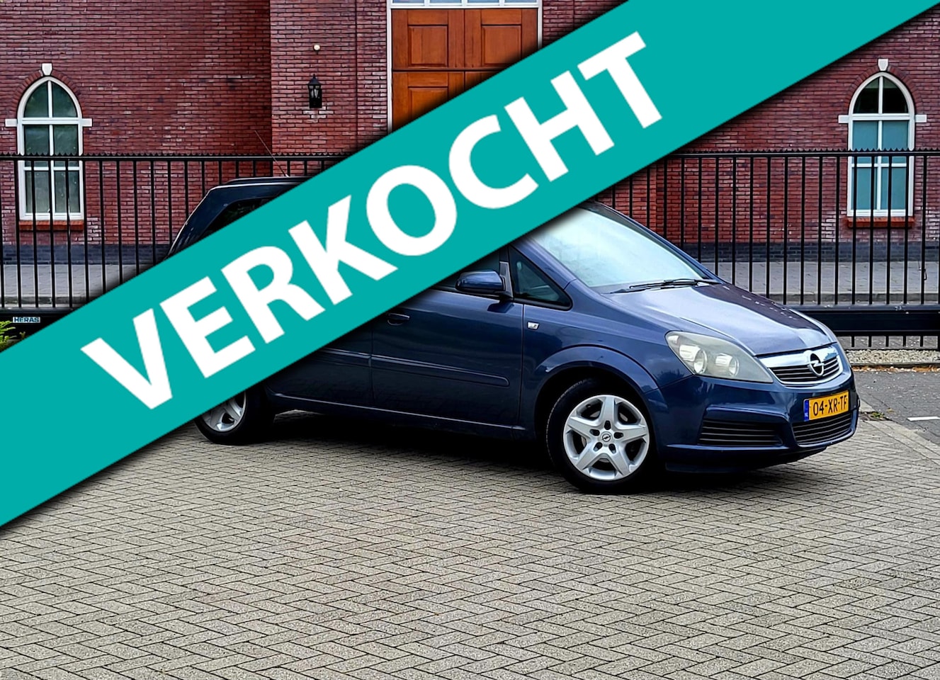 Opel Zafira - 1.6 Business / Airco / 7 persoons / Cruise control / Nap / Trekhaak - AutoWereld.nl