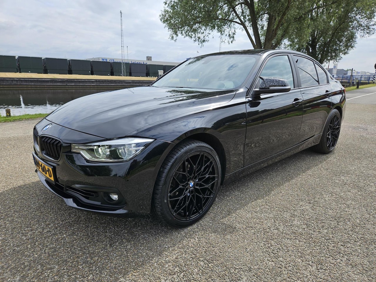 BMW 3-serie - Edition Line Purity High Executive 19'' Aut/Led/Crus/Stoelverwarming - AutoWereld.nl