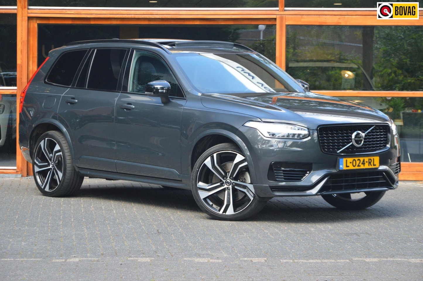 Volvo XC90 - T8 Hybride AWD R-Design | Luchtvering | Head-Up | 360º Camera| Panorama dak | Harman Kardo - AutoWereld.nl