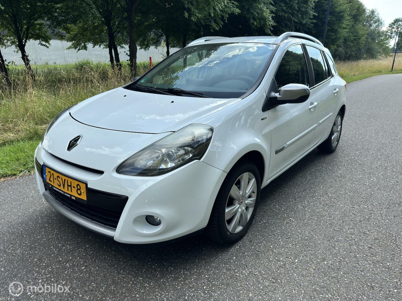 Renault Clio Estate - 1.6-16V Night&Day*AUT*DISTRIBUTIE VV - AutoWereld.nl
