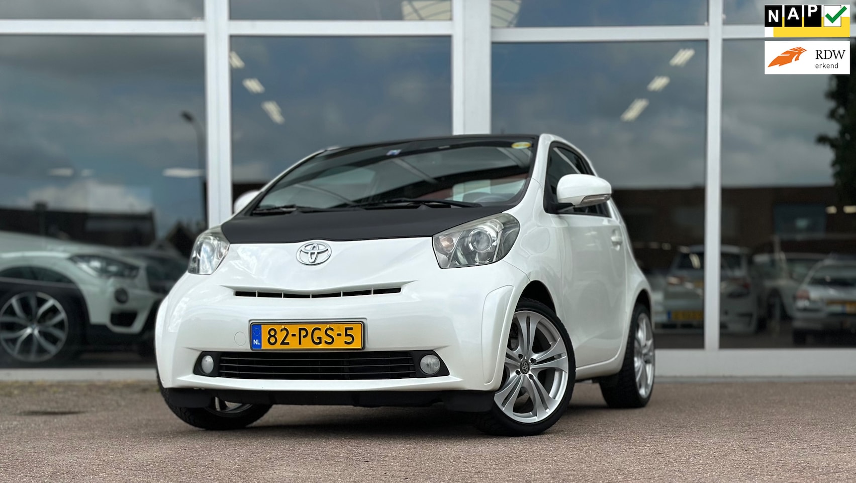 Toyota iQ - 1.0 VVTi Aspiration Pearl 2e Eigenaar Cruise control All season banden - AutoWereld.nl