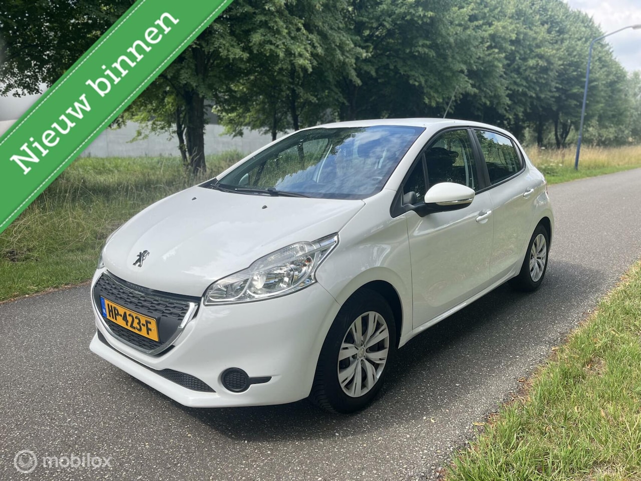 Peugeot 208 - 1.0 VTi Active*DISTRIBUTIE VV*NW APK 7/26*SCHERM - AutoWereld.nl