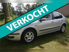 SEAT Leon - 1.6-16V Stella*airco*trekhaak*elektr pakket