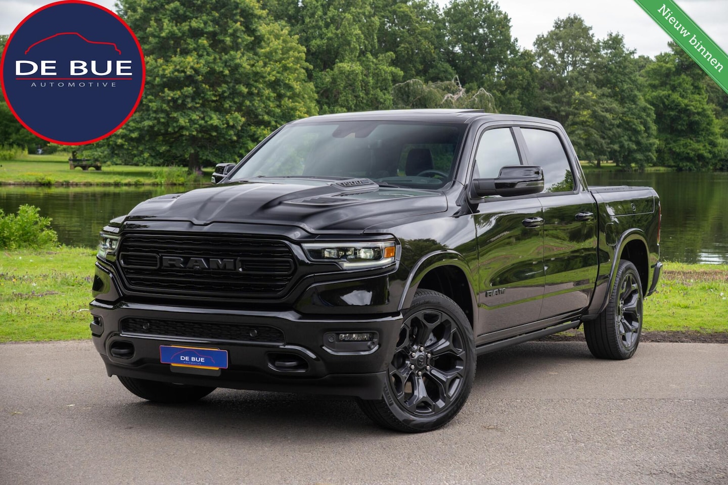 Dodge Ram 1500 - 4X4 5.7 V8 4x4 Crew Cab|LPG|BTW|1ste Eig|Limited Night Edition|Etorque|Pano|Luchtvering|Tr - AutoWereld.nl