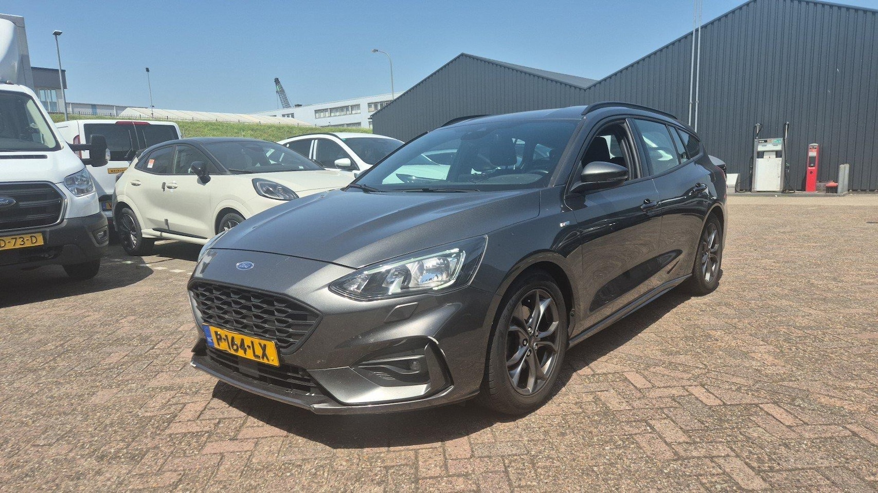 Ford Focus Wagon - 1.5 EcoBoost 150pk Automaat ST-Line Business - AutoWereld.nl