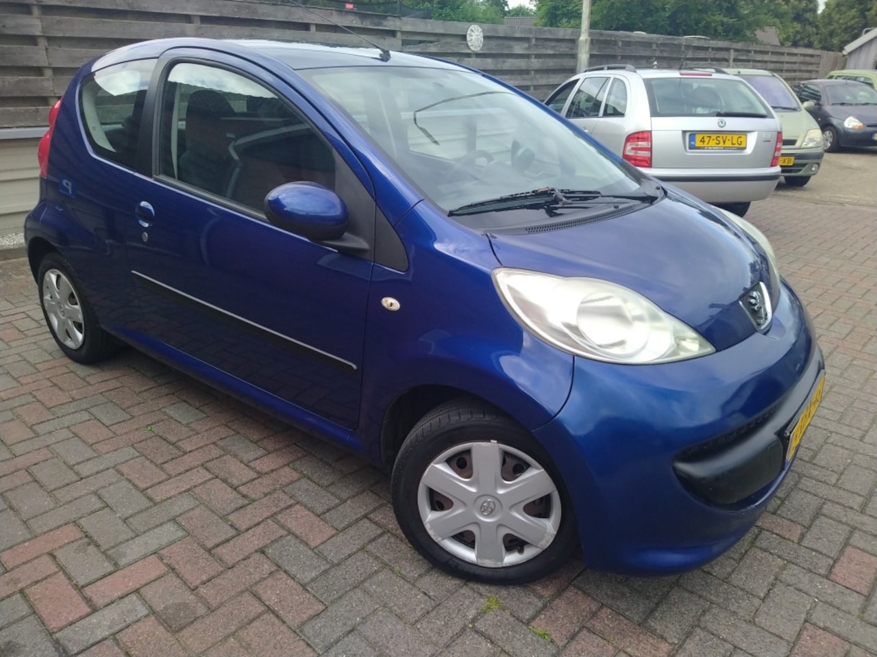 Peugeot 107 - 1.0-12V XR 1.0-12V XR - AutoWereld.nl