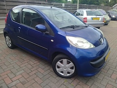 Peugeot 107 - 1.0-12V XR