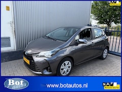 Toyota Yaris - 1.5 Hybrid / NAVIGATIE / CLIMATE CONTROL / NEDERLANDSE AUTO / DEALER ONDERHOUDEN / NETTE A