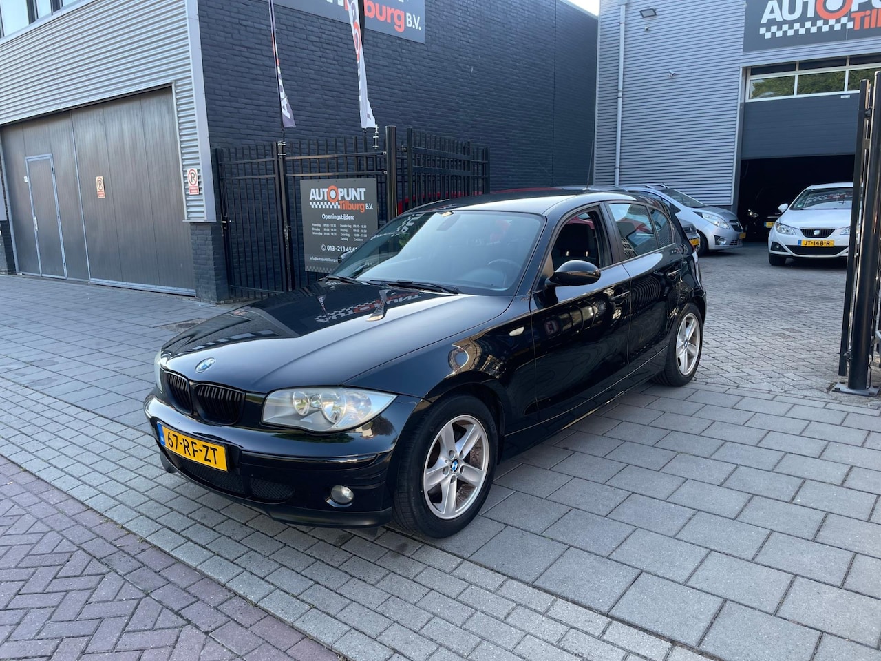 BMW 1-serie - 118i High Executive Airco CruiseControl PDC NAP APK - AutoWereld.nl