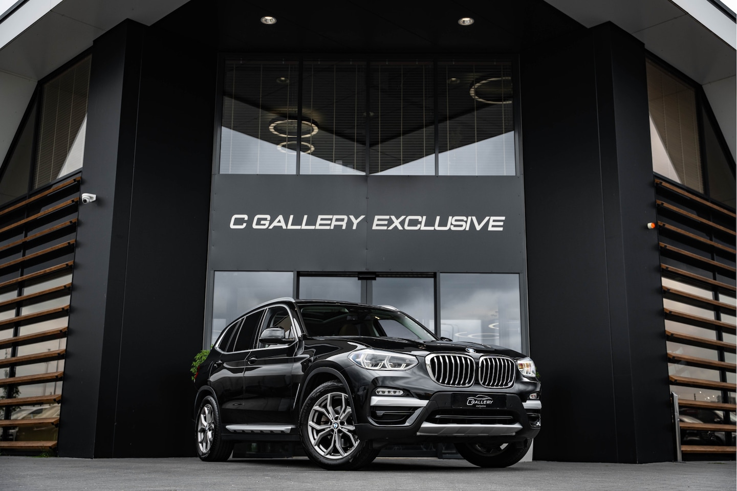 BMW X3 - xDrive20i High Executive - Panorama | HUD | Cruise Control | Trekhaak - AutoWereld.nl