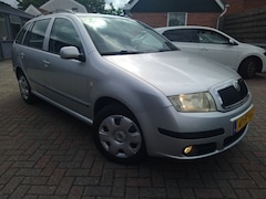 Skoda Fabia Combi - 1.4-16V Spirit+
