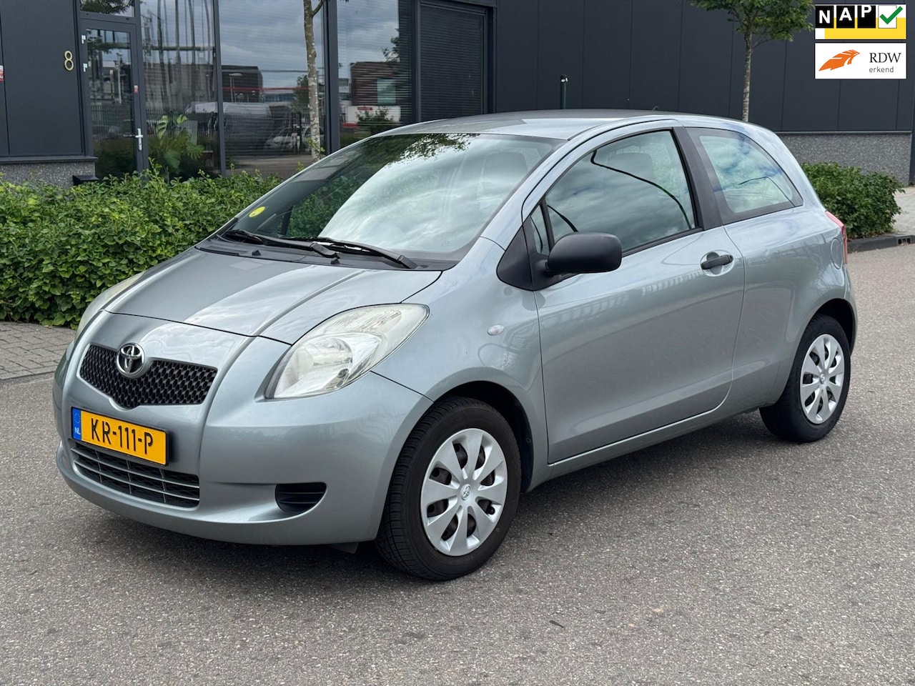 Toyota Yaris - 1.3 VVTi Terra 1.3 VVTi Terra AIRCO - AutoWereld.nl