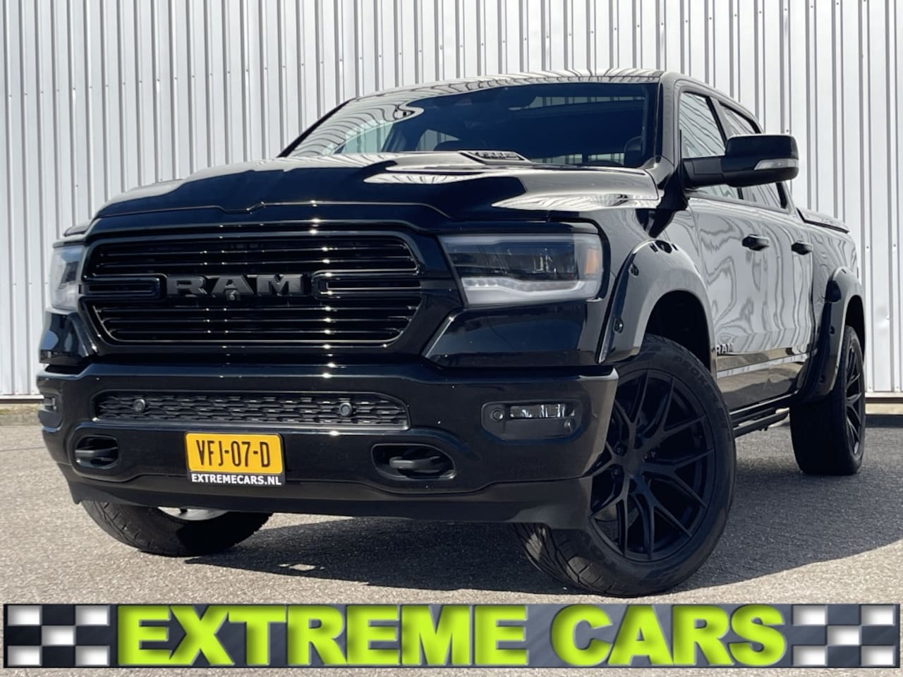Dodge Ram Pick Up - 1500 4x4 Crew Cab Sport Night lpg - AutoWereld.nl