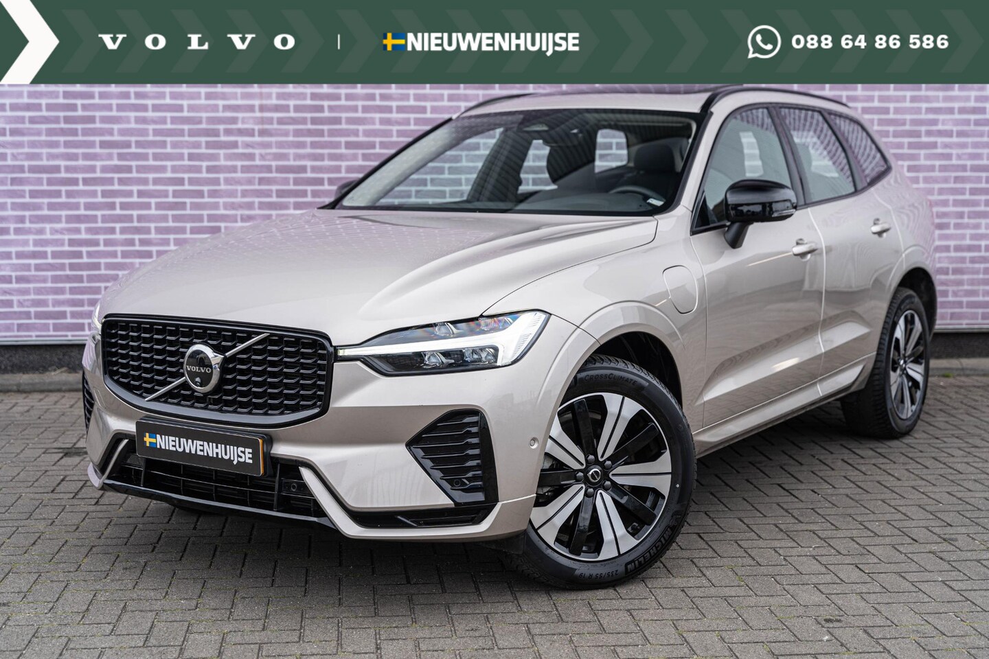 Volvo XC60 - T6 Plug-in hybrid AWD Plus Dark | 360° Camera | Trekhaak | Adaptive Cruise | stoel/stuur/a - AutoWereld.nl