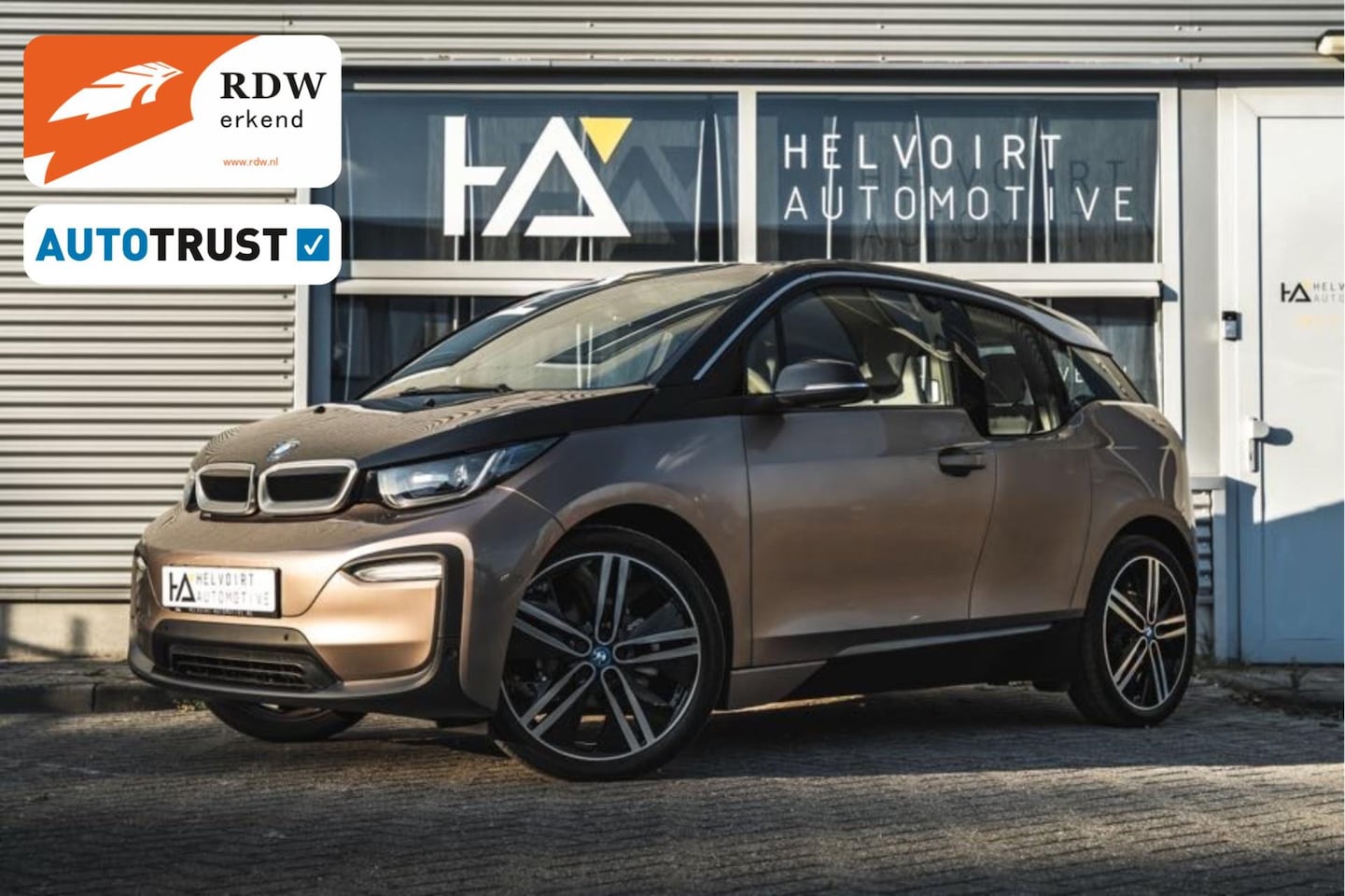 BMW i3 - Executive Edition 120Ah 42 kWh | CAMERA | W-pomp | 20-INCH - AutoWereld.nl
