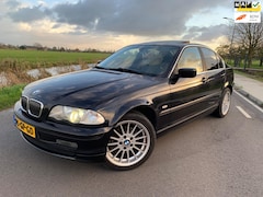 BMW 3-serie - 320i Executive M FULL OPTIES PANO DAK AUTOMAAT CREME LEER PDC ROLGORDIJN COLLECTORS ITEM