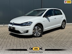Volkswagen e-Golf - E-Golf * Xenon led * Navigatie * PDC v+a
