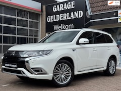 Mitsubishi Outlander - 2.4 PHEV S-Edition | Volleder | Navi | Xenon | Cruise | Climate | Trekhaak | Full-option's