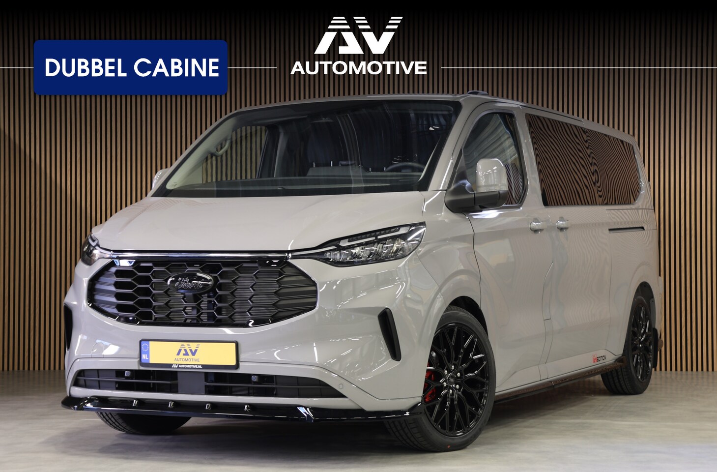 Ford Transit Custom - 320 2.0 TDCI 150PK L2H1 DC LIMITED | BPM VRIJ | L+R Schuifdeur | ACC | Blind Spot | Naviga - AutoWereld.nl