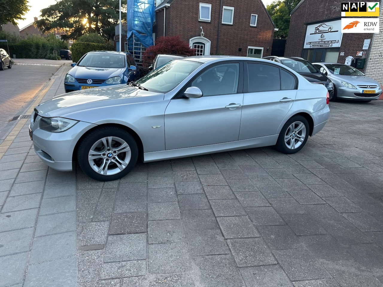 BMW 3-serie - 318i Executive 318i Executive - AutoWereld.nl