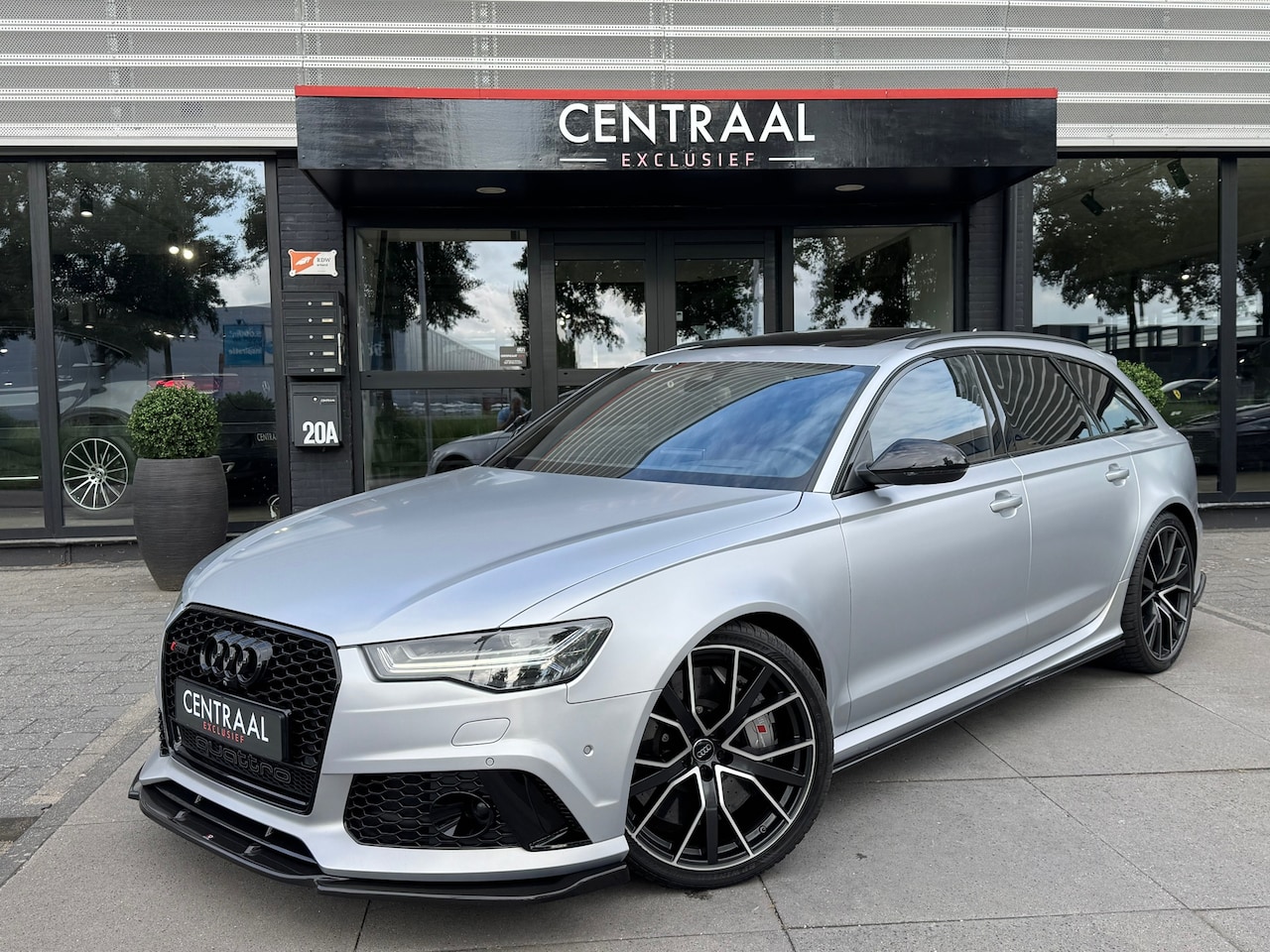 Audi RS6 - Avant 4.0 TFSI Quattro Performance 605PK|Pano|Keramisch|Bose|Vossen|Carbon|Exclusive|Camer - AutoWereld.nl