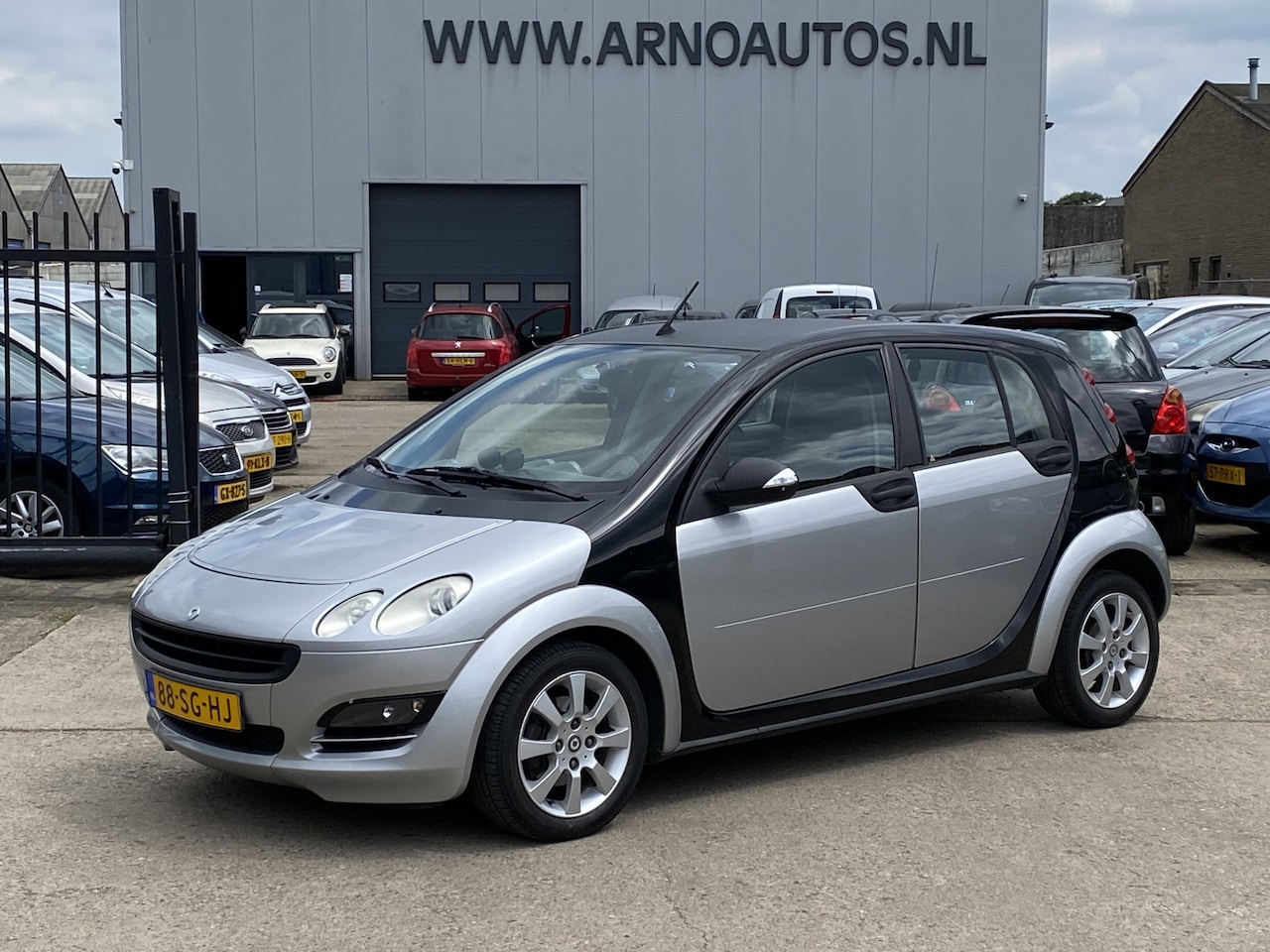 Smart Forfour - 1.0 Pure 1.0 pure 5-DEURS, 143.402 KM NAP, APK TOT 05-06-26, STUURBEKRACHTIGING, ELEK-RAMEN, RADIO- - AutoWereld.nl