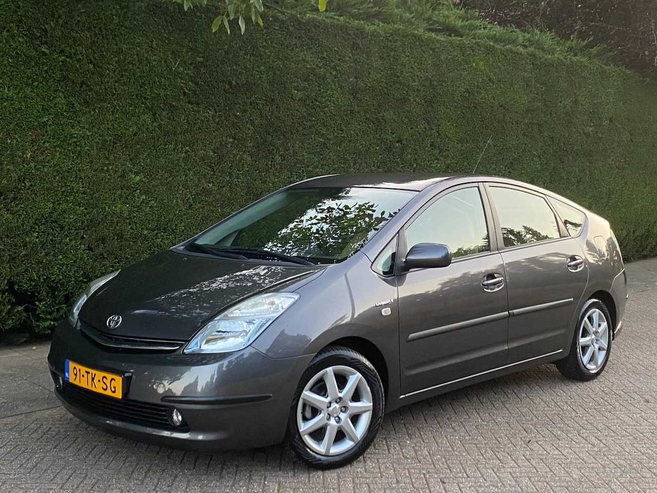 Toyota Prius - 1.5 VVT-i AIRCO IJSKOUD/LEER/CAMERA/RIJDT NIEUW - AutoWereld.nl