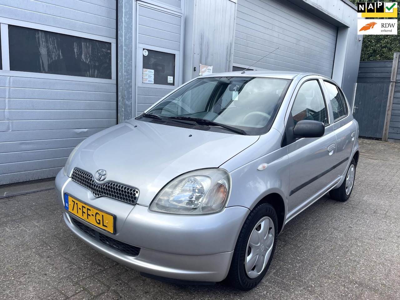 Toyota Yaris - 1.3-16V VVT-i Sol 5D 2000-Airco-Elek.Pakket-APK - AutoWereld.nl