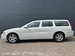 Volvo V70 - 2.5T Geartronic - dealer onderh. - Ice White