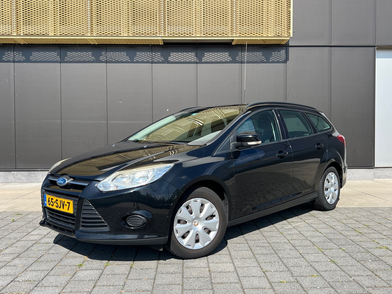 Ford Focus - Wag. 1.6 TI-VCT |Navi|Cruise|Airco|Distr vv|Bluet|Nwe APK - AutoWereld.nl