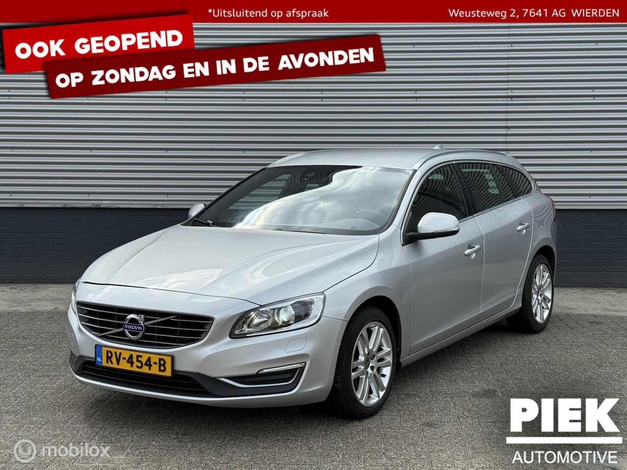Volvo V60 - 2.0 D4 Summum EXPORTPRIJS - AutoWereld.nl