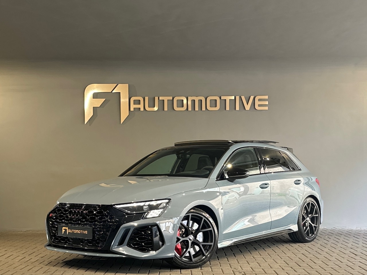 Audi RS3 - Sportback 2.5 TFSI Quattro Pano|HuD|Memory|360C|BTW - AutoWereld.nl