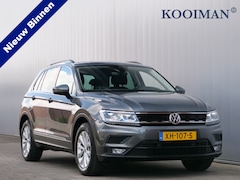 Volkswagen Tiguan - 1.5 TSI Comfortline 131 Pk Navigatie / PDC / Trekhaak / Apple Carplay