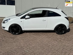 Opel Corsa - 1.4-16V Color Edition