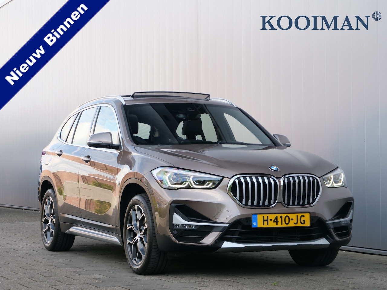 BMW X1 - sDrive20i VDL Nedcar Edition 192 Pk Automaat Navigatie / Leer / Camera / Schuifdak - AutoWereld.nl