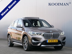BMW X1 - sDrive20i VDL Nedcar Edition 192 Pk Automaat Navigatie / Leer / Camera / Schuifdak