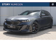 BMW 5-serie Touring - 530e M Sport Automaat / Panoramadak / Bowers & Wilkins / Adaptieve LED / Comfort Access /