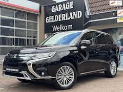 Mitsubishi Outlander - 2.4 PHEV Intense+ | Volleder | Xenon | Camera | Cruise | Climate | Pdc | Isofix | Full-opt