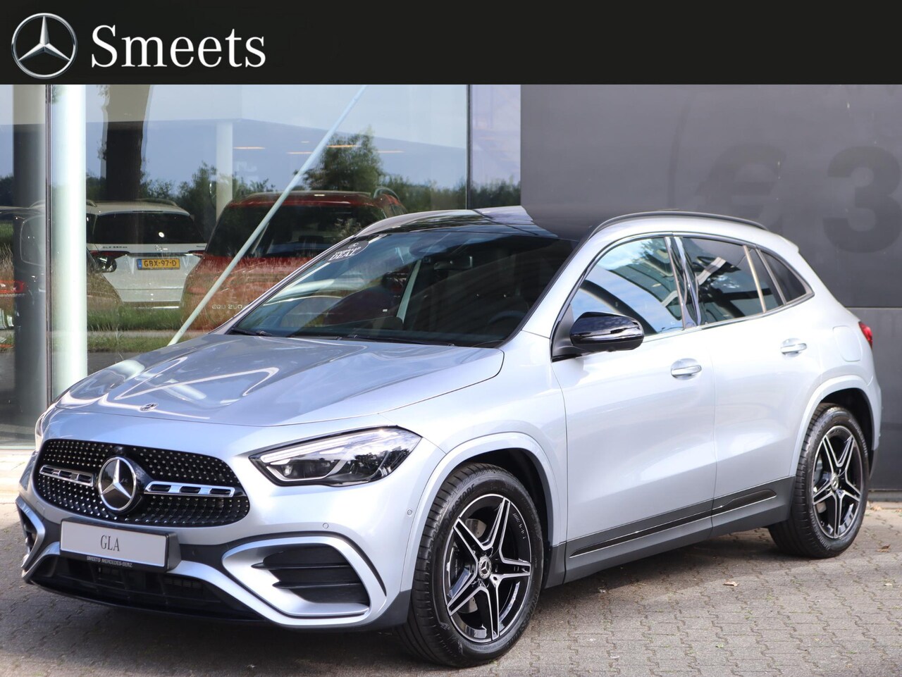 Mercedes-Benz GLA-Klasse - 180 Star Edition AMG Line 180 Star Edition AMG Line - AutoWereld.nl
