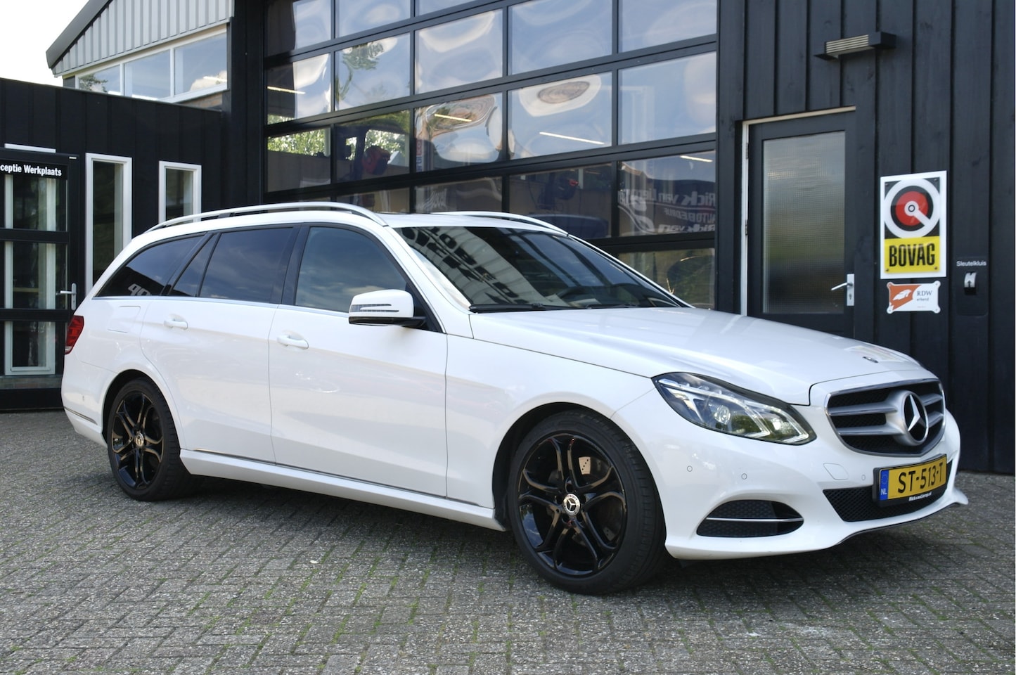 Mercedes-Benz E-klasse Estate - 200 Edition Sport Avantgarde | Pano | Half-Leder | Cruise | 18'' | Navi - AutoWereld.nl