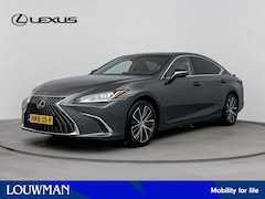 Lexus ES - 300h Business Line Limited | Sunroof | Stoel- en stuurverwarming | Carplay |
