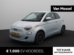 Fiat 500 - La Prima 42 kWh | 17 Inch LM Velgen | Kunstlederen Bekleding | Camera |