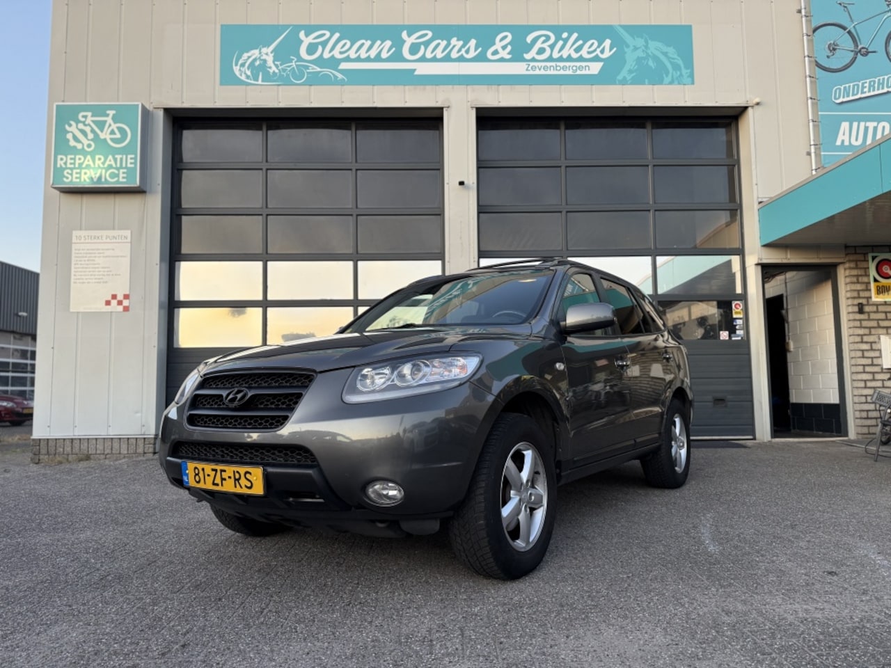 Hyundai Santa Fe - 2.7i V6 Style 7p. 2.7i V6 Style 7p. - AutoWereld.nl