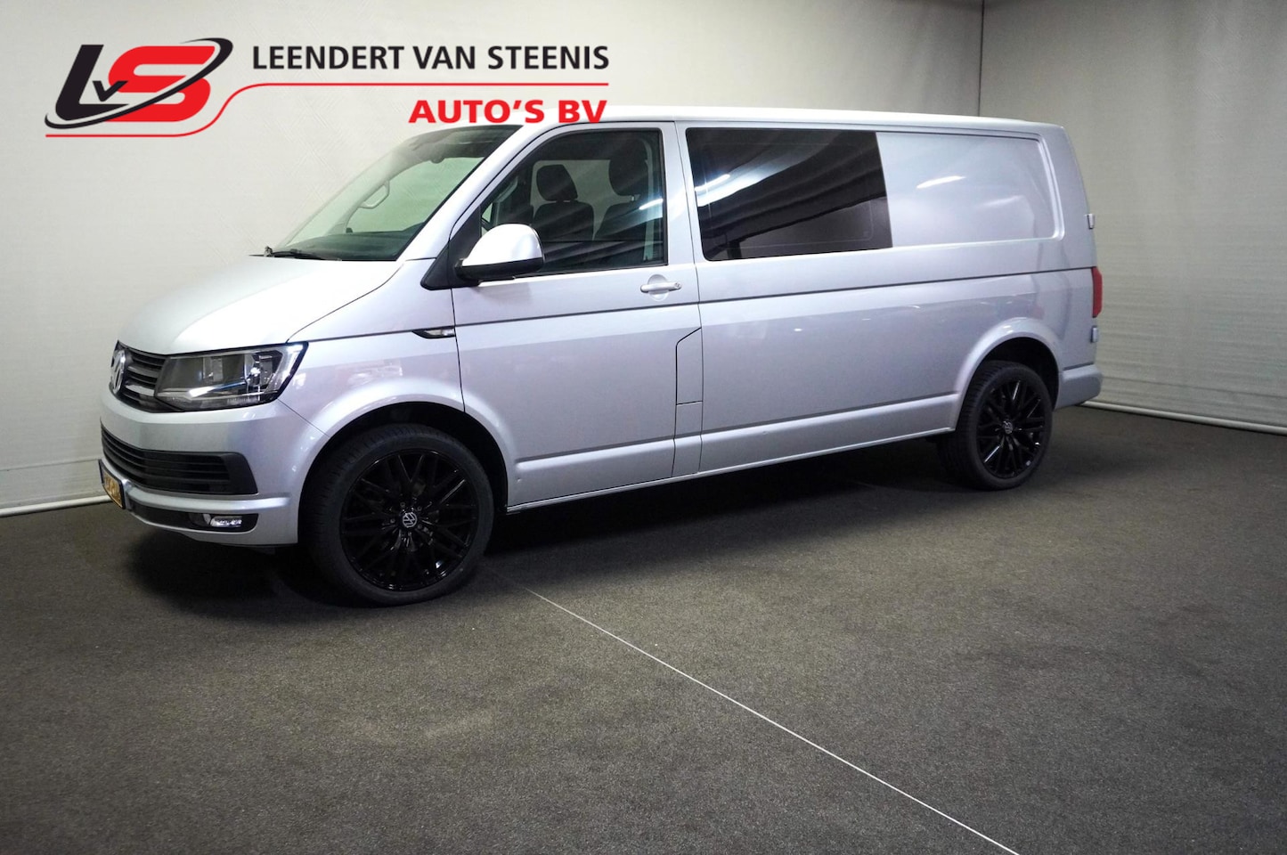 Volkswagen Transporter - 2.0 TDI L2H1 DC Highline 2.0 TDI L2H1 DC Highline - AutoWereld.nl