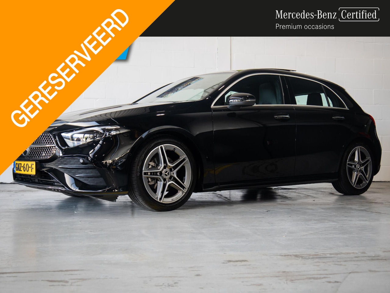 Mercedes-Benz A-klasse - Hatchback 180 Star Edition Line AMG | Panorama dak - AutoWereld.nl